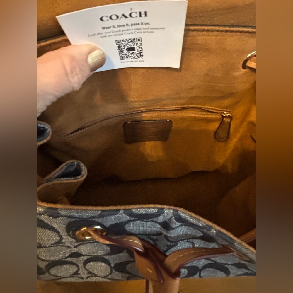 COACH Kleo Backpack in Signature Blue/gold Chambray - 10" x 11" x 6.25 - Picture 6 of 8